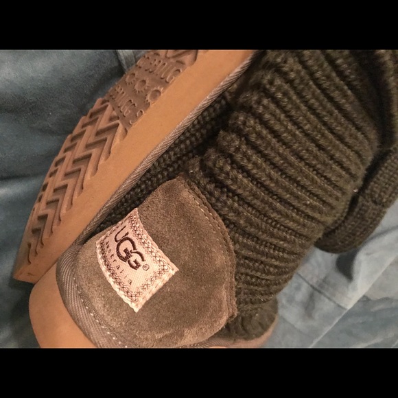 EUC UGG Australia Cardy Sweater Boots - Size 8 - Picture 3 of 5